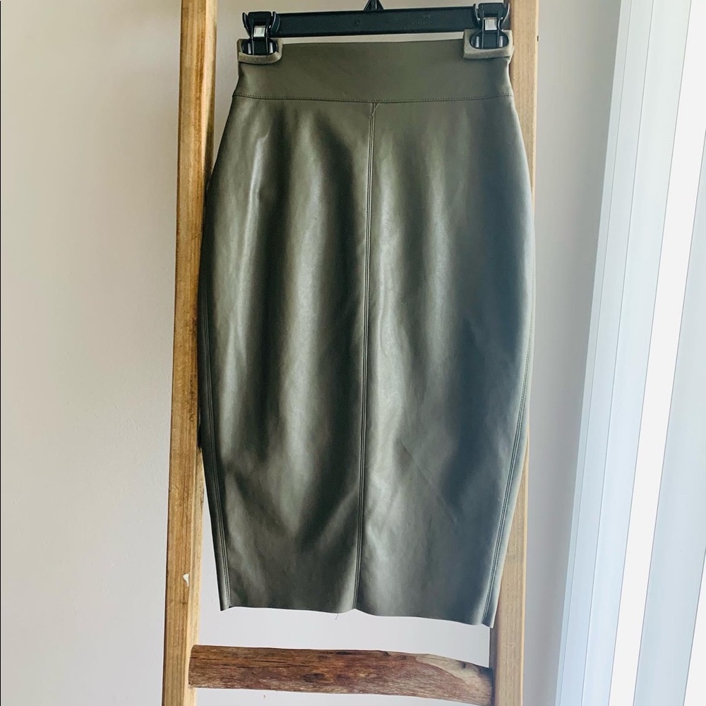 Bailey 44 Olive Green Leather Pencil Skirt